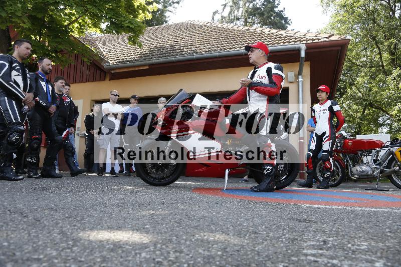 Archiv-2025/27 12.06.2025 Ducati Schweiz Trackday Warmup  ADR/Impressionen